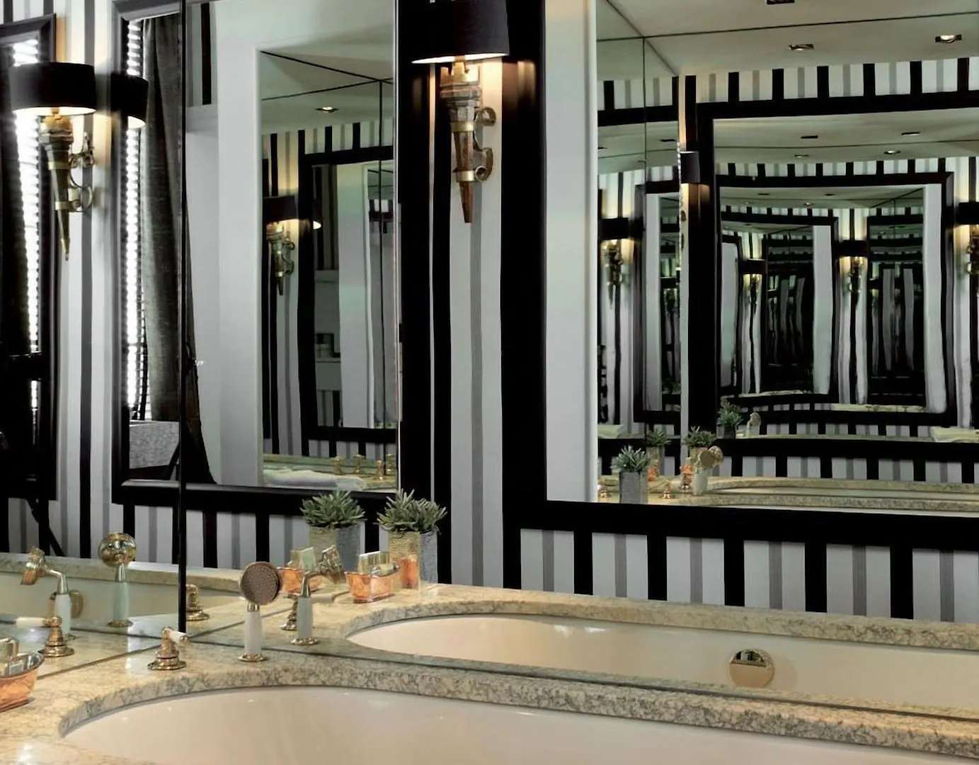 B&B The Verhaegen Gand 5*,